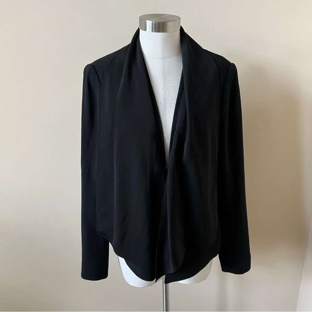 Zara Woman zipper trim open front solid black blazer 543_2